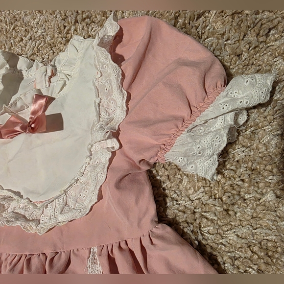 Pink Lace Dress with Bows - Picture 3 of 7